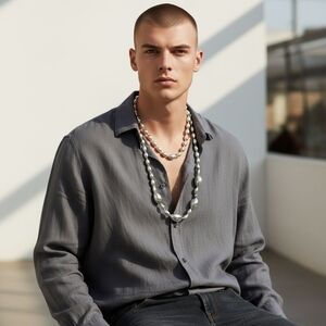 VTG Fashion Sports Jewelry  Silvertone Football Necklace Sports Enthusiast